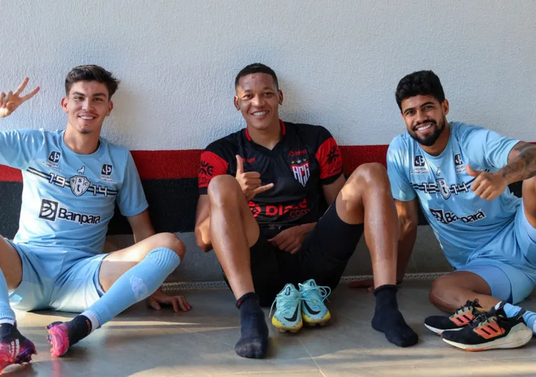Jogadores das duas equipes também confraternizaram após as atividades no CT do Atlético-GO, na última terça-feira, em Goiânia.
