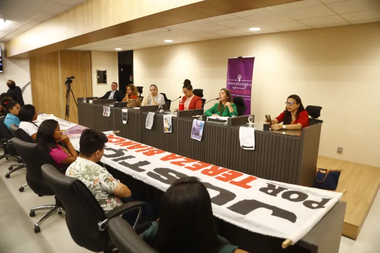 A Procuradoria Especial da Mulher na Alepa.