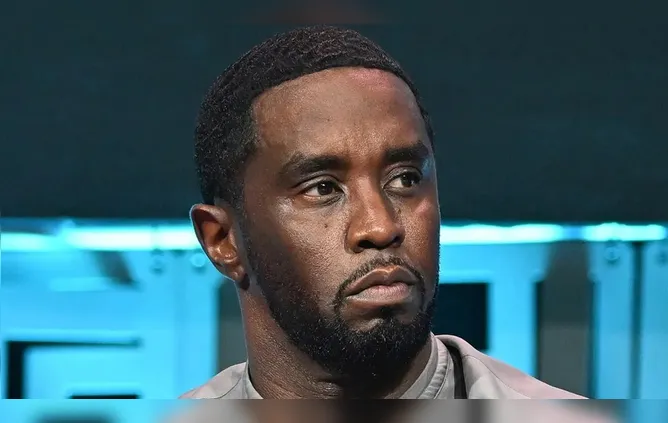 Sean Diddy Combs, rapper e empresário americano famoso que figura entre os grandes nomes da música