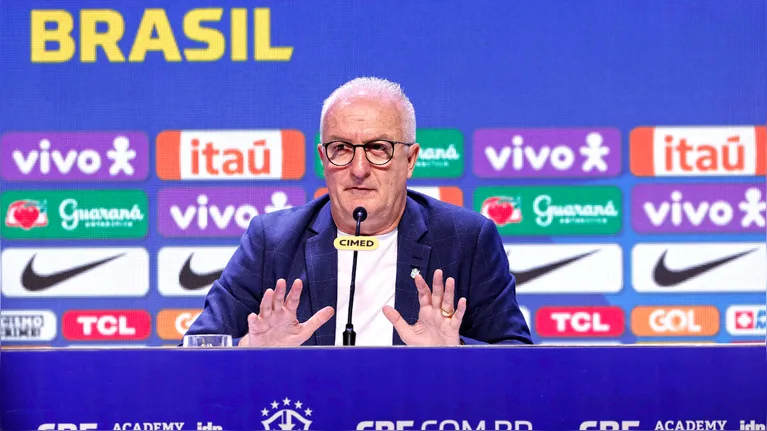 Dorival pede paciência com os mais jovens