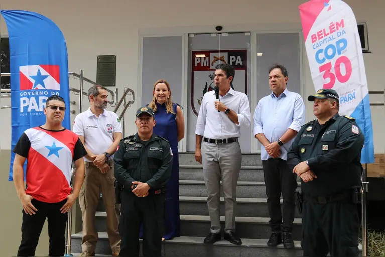 Chicão e Helder participam da inauguração do Batalhão da PM