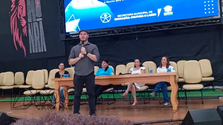 O Dr. Yuri Machado, médico psiquiatra, foi um dos palestrantes do evento.