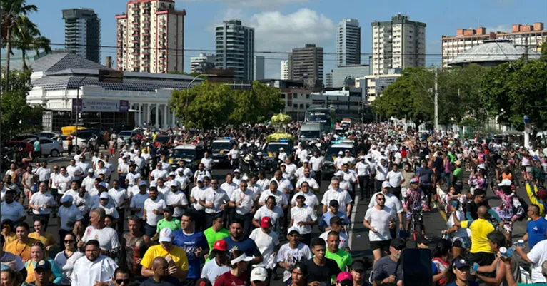 Termina a romaria do Traslado após cerca de 10 horas