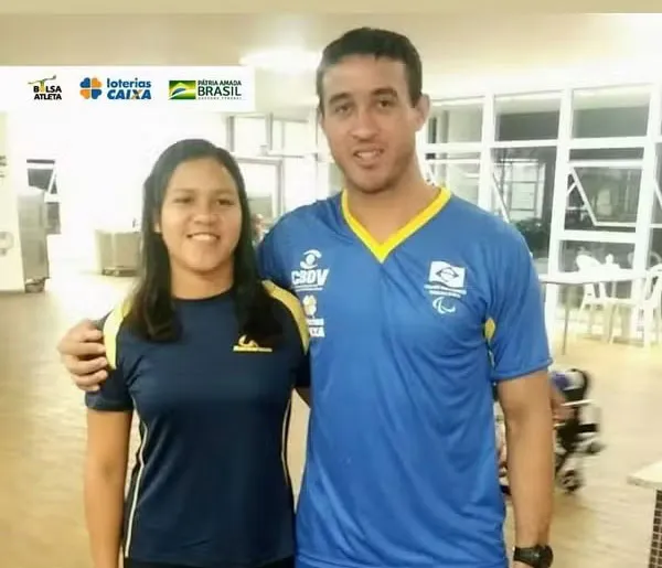 Josemarcio da Silva, o Parazinho, disputa o Goalball, enquanto sua irmã, Lucilene da Silva, é nadadora paralímpica.