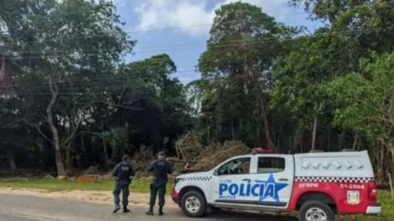 De longe é possível observar área de preservação desmatada