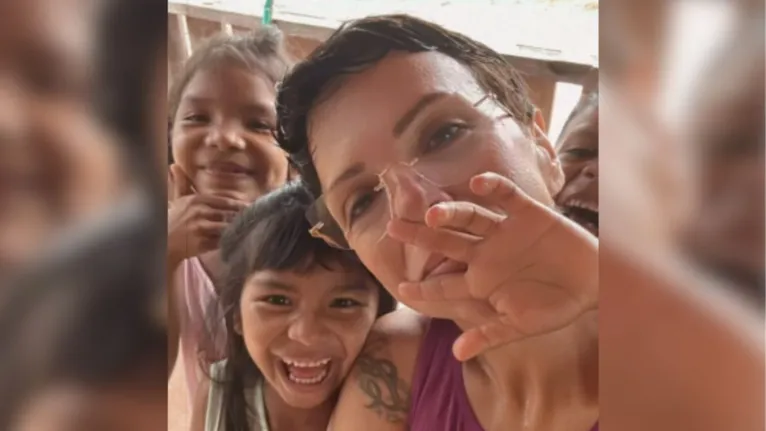 Ian Caroline leciona em aldeias no Baixo Tapajós atendendo indígenas dos municípios de Santarém, Belterra e Aveiro