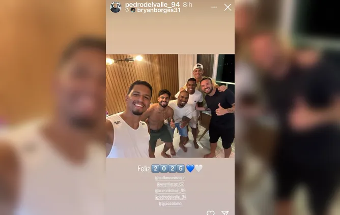 Jogadores do Paysandu celebram juntos o Ano Novo