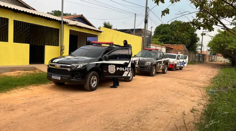 A residência fica localizada na Rua Teles Santana em Morada Nova