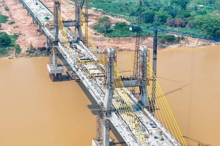 Ponte sobre o Rio Itacaiúnas