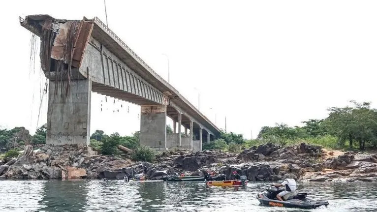 Pescadores encontram galões de veneno no rio Tocantins • DOL