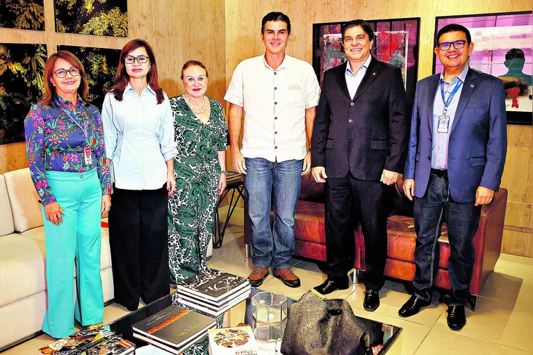 Ladileine Martins, Vera Oliveira, Elcione Barbalho, Helder Barbalho, Camilo Centeno e Nilton Lobato.