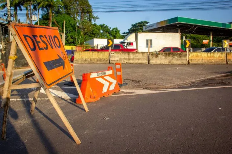 Entrada de Belém tem desvio para construção de viaduto na BR