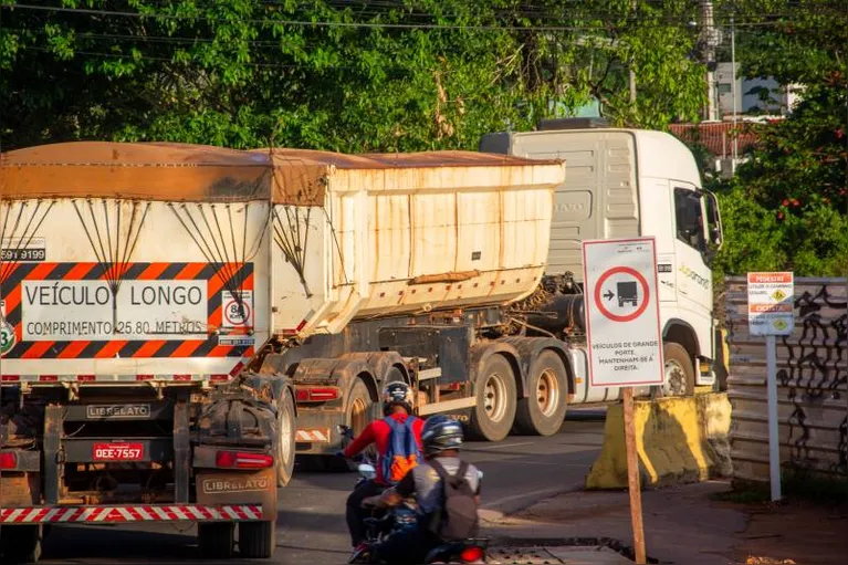 Entrada de Belém tem desvio para construção de viaduto na BR