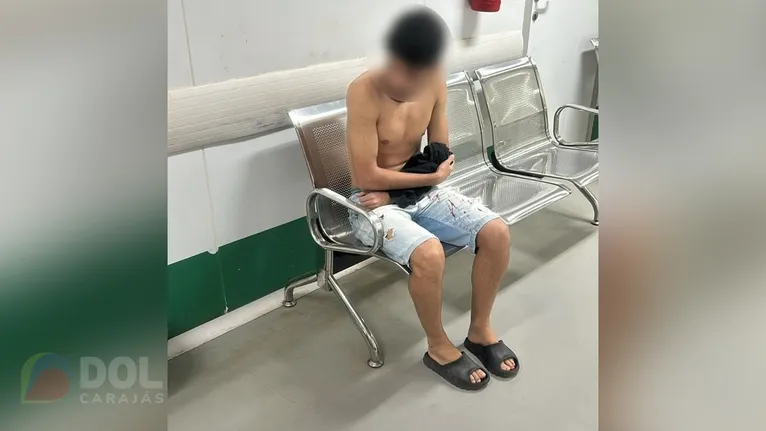 O outro homem acabou levando tiro de raspão e foi para o hospital