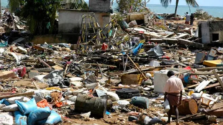 Indonésia, Sri Lanka e Tailândia tiveram cidades costeiras devastadas no maior tsunami dos tempos modernos