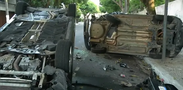 Perseguição termina com acidente entre carros no bairro de São Brás, em Belém