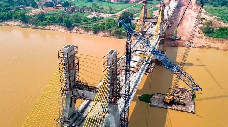 A expectativa é de que a nova ponte seja entregue em dezembro.