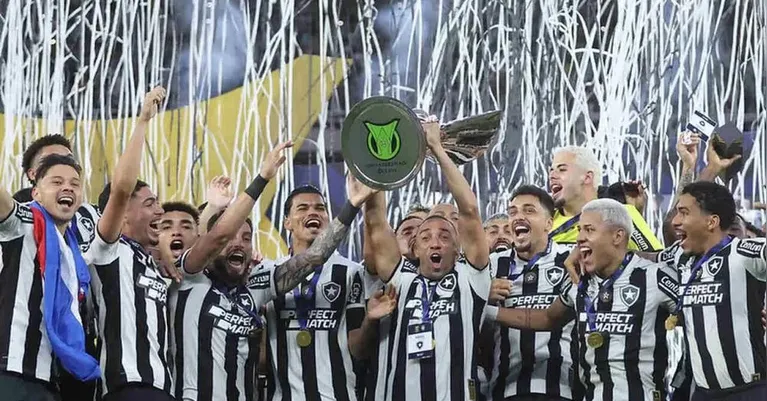 No último domingo (8), o Botafogo voltou a ser campeão brasileiro após quase três décadas.