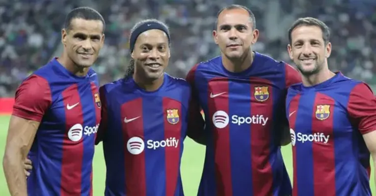 Rivaldo, Ronaldinho Gaúcho, Giovanni e Belletti costumam atuar juntos pelo Barça Legends.