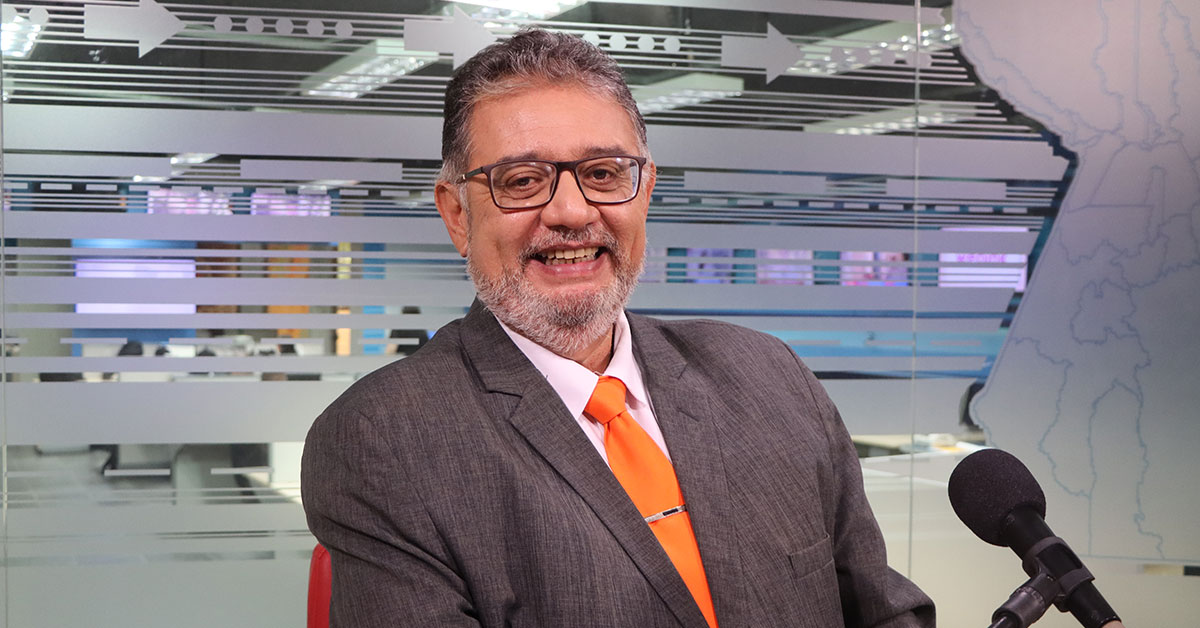 Dr. Paulo Barradas, advogado e professor universitário.