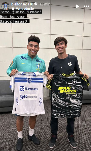 Atacante da Seleção ganha camisa do Paysandu