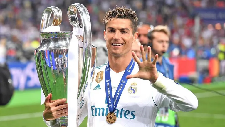 Cristiano é o maior artilheiro da história do Real Madrid com 451 em 438 jogos oficiais