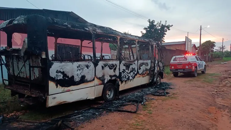 Até o momento, não há informações sobre suspeitos ou a motivação do incêndio