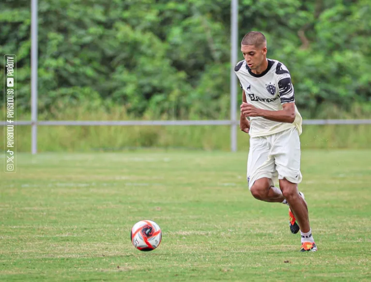 Cauã Libonati vem sendo elogiado pela comissão bicolor