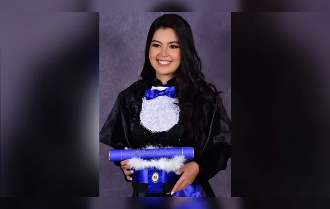 Débora da Silva Araújo Pistorello.