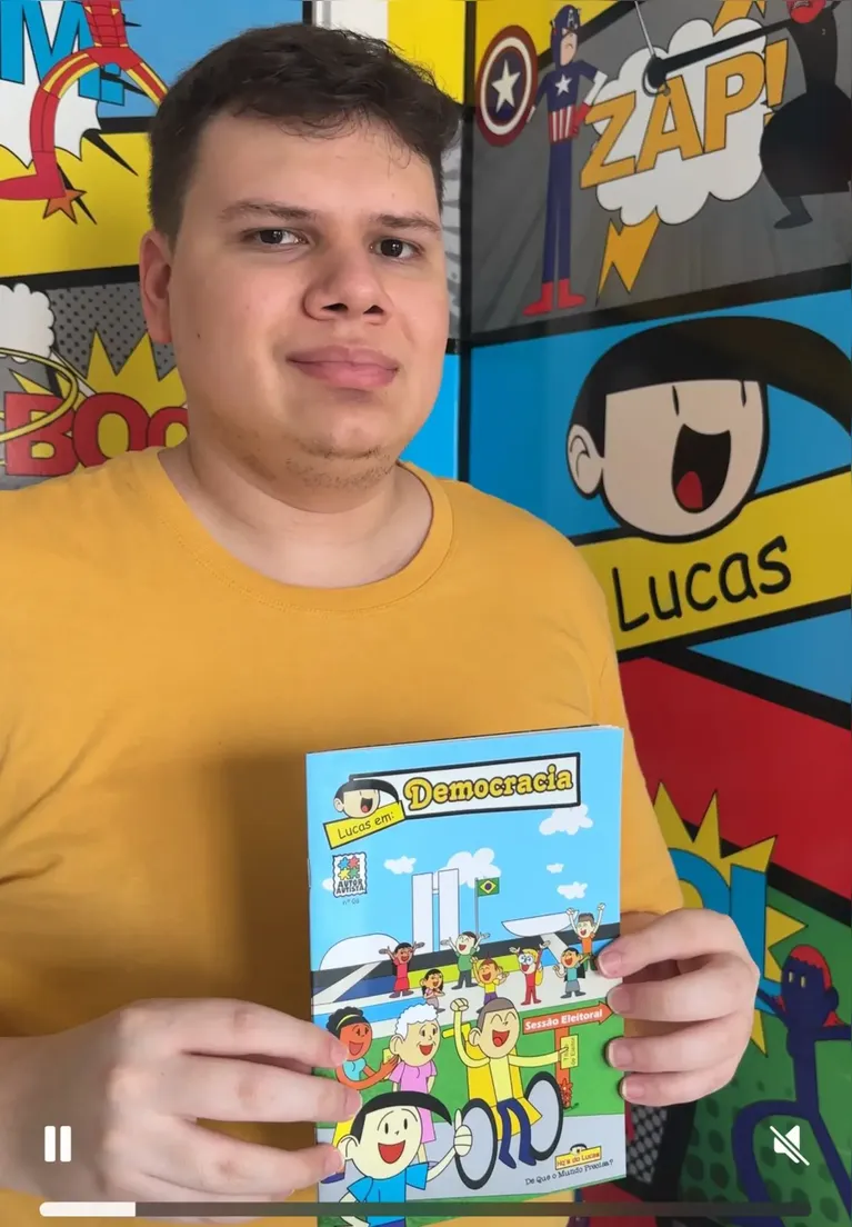 São José Liberto recebe lançamento do quadrinho "Democracia" de Lucas Quaresma