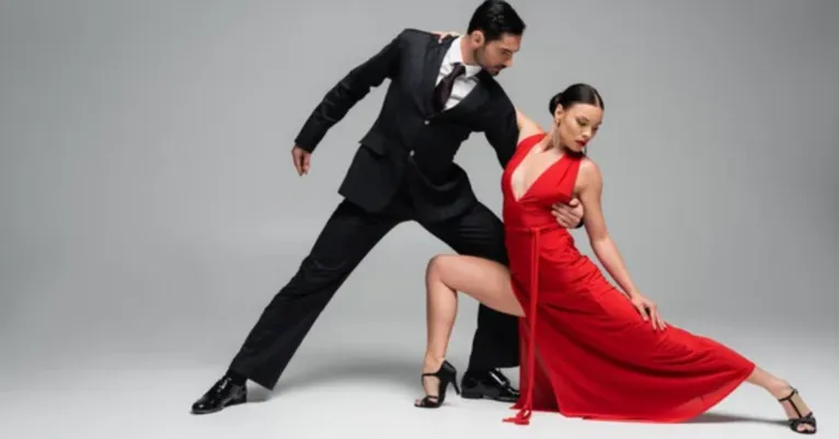 Conheça 5 benefícios da dança para a saúde física e mental