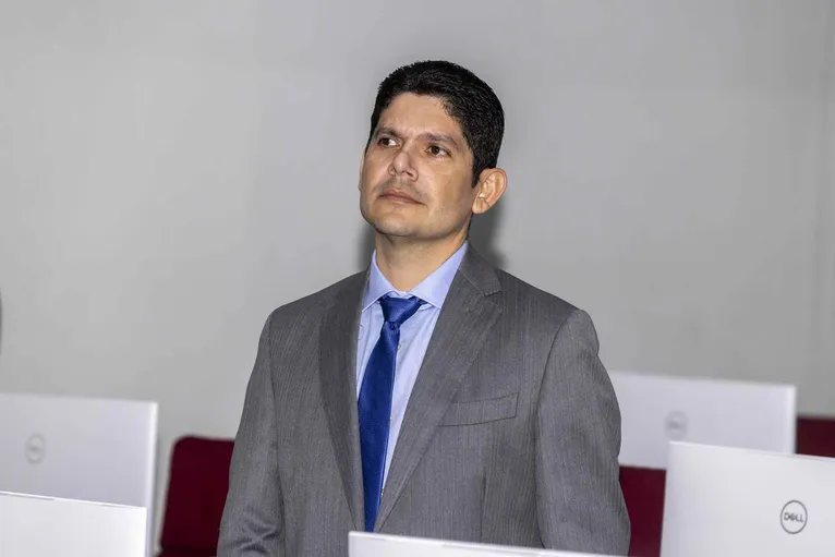 Deputado Carlos Vinicius (MDB)