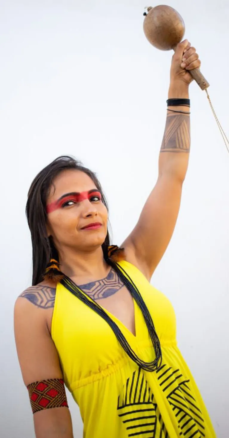 A antropóloga Kirimbawa Kumaruara vê a Casa Ikeuara não apenas como uma loja, mas como uma união entre culturas de povos originários amazônicos.