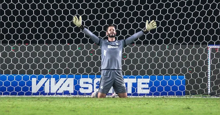 Marcelo Rangel sofreu apenas seis gols em nove jogos da Série B
