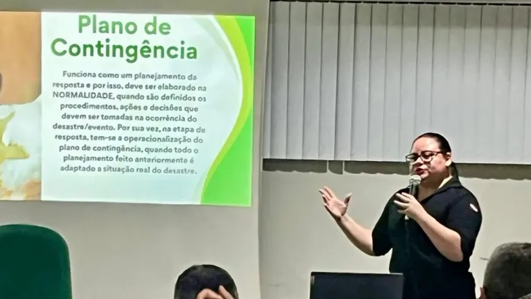 Samya Albuquerque explica como as medidas estabelecidas serão executadas.