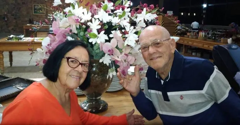 Juntos até o fim: casal morre no mesmo dia após 77 anos juntos