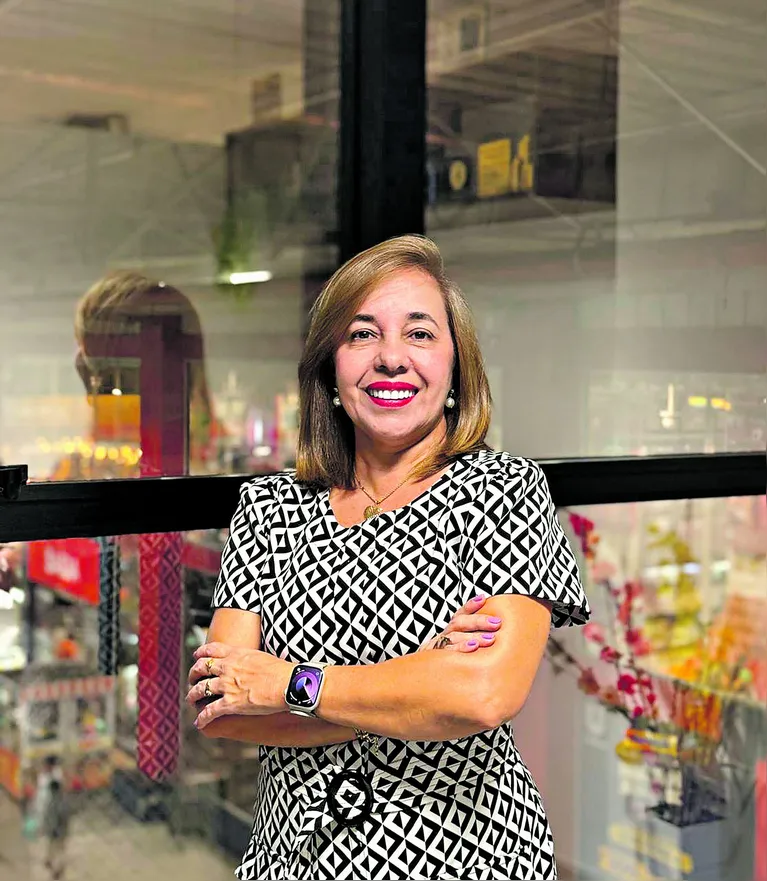 Márcia Campelo informa que no Brasil há a Lei do Inquilinato