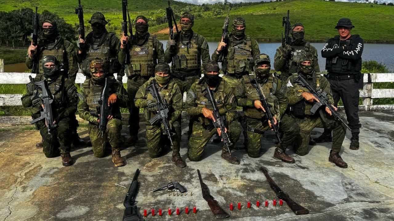 Equipe policial que participou da operação