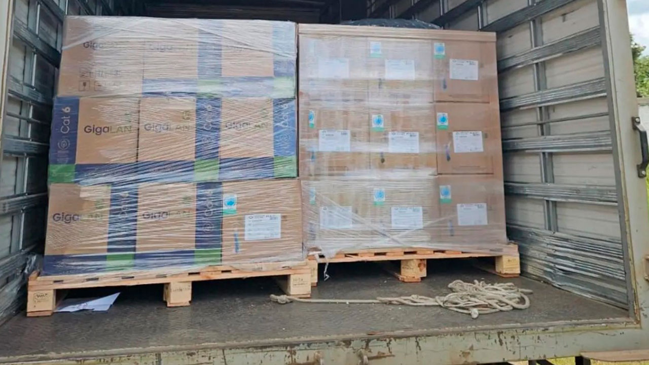 A apreensão ocorreu, nesta segunda-feira (28), e a carga foi avaliada em R$ 400.950,75.