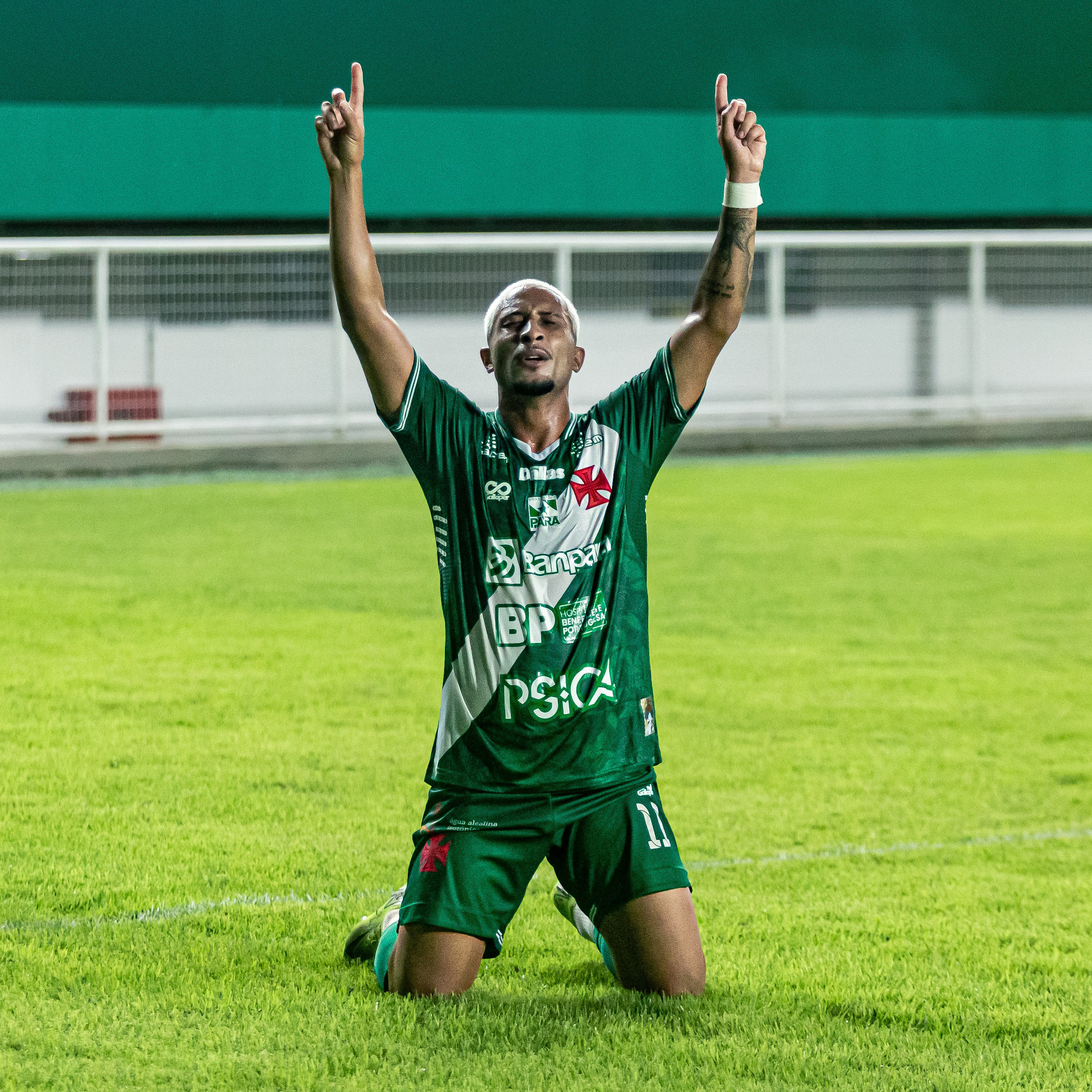 Ronaldy agradece aos céus pela boa partida