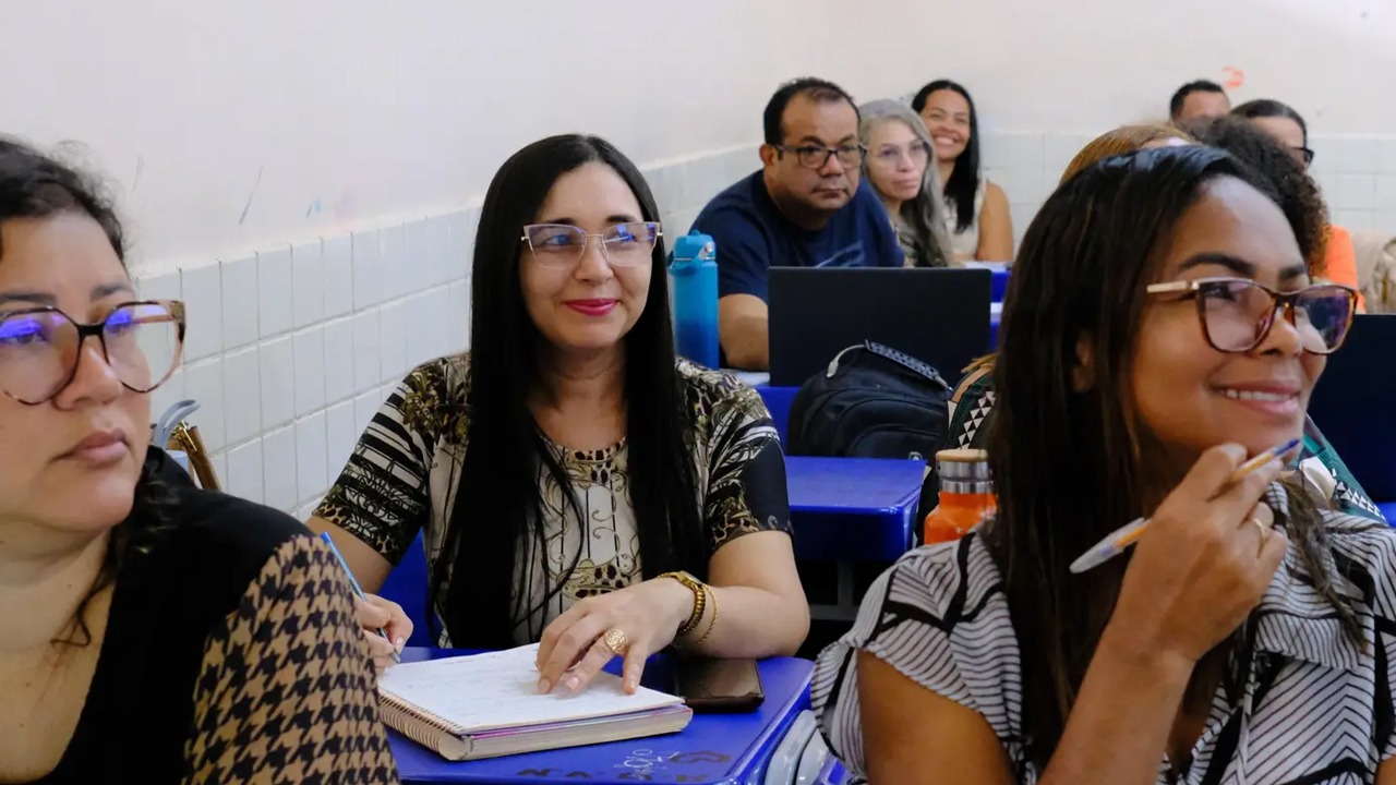 O evento integra um conjunto de ações planejadas pela Seduc para 2025, com o objetivo de garantir a formação continuada dos professores.