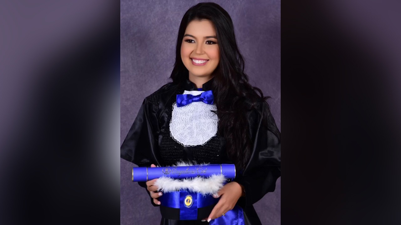 Débora da Silva Araújo Pistorello.