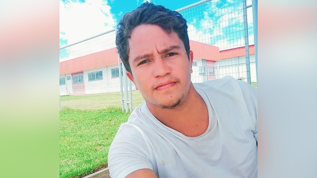 A vítima, identifcada como Adão Alves de Araujo, foi atingida por um tiro e lavada ao Hospital Público Regional de Redenção.