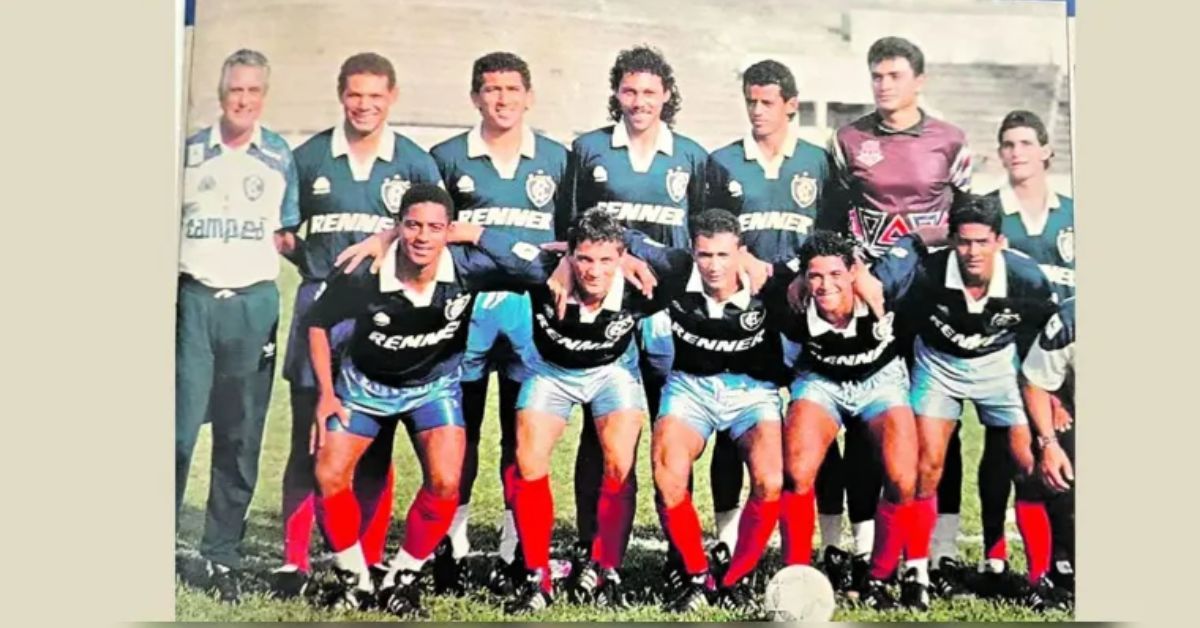 Base do Remo de 1994: Waldemar Carabina (técnico), Marcelo, Belterra, César Pernil, Flávio, Clemer e Mauro; Helinho, Almir, Mazinho, Cleberton e Junior.