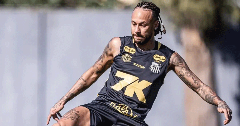 Neymar durante o treino da última terça-feira (20), o último antes do duelo contra o CRB pela Copa do Brasil, nesta quinta-feira (22).