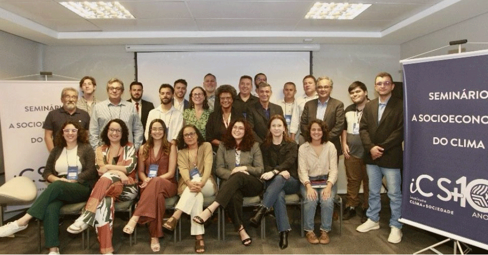 Jornalistas e especialistas participaram da abertura do seminário "A Socioeconomia do Clima", no Rio de Janeiro.