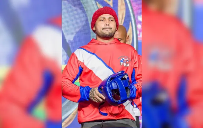 Anderson Oliveira é o técnico dos garotos e busca a todo custo realizar o sonho deles