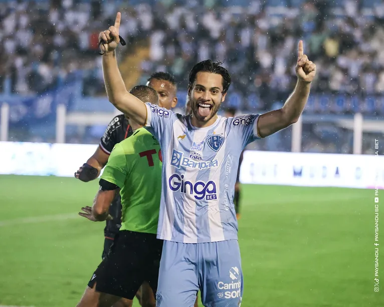 Aguilera garante Leandro Vilela no Paysandu até fim de 2026