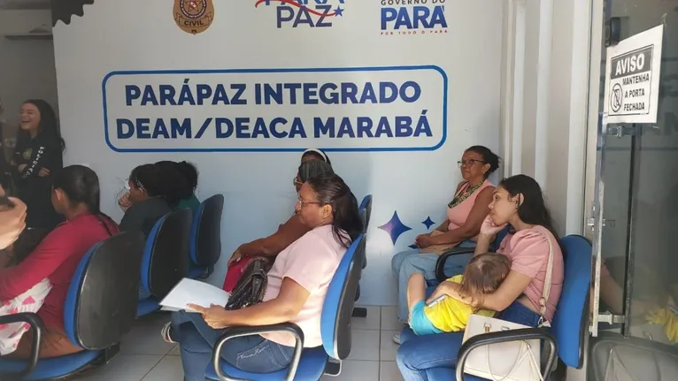 Com iniciativas como a Delegacia Itinerante, a Polícia Civil busca reforçar o acesso a serviços essenciais e ampliar a rede de proteção às mulheres.