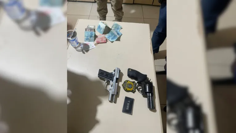 Armas, dinheiro e outros itens foram encontrados com os suspeitos